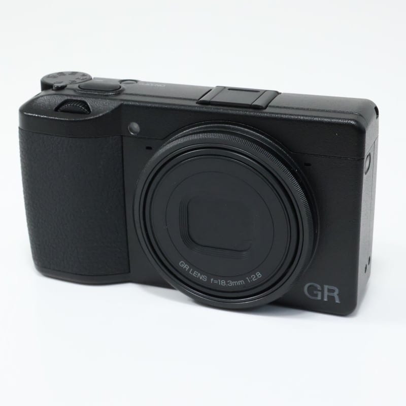 RICOH GR III