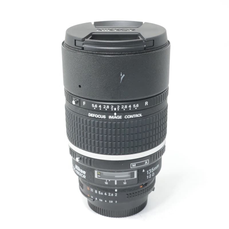 Ai AF DC-Nikkor 135mm f/2D