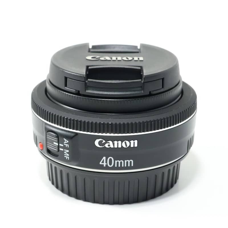 【美品】キャノンEF40mmf2.8STM ホワイト プロテクター赤.黒付き Amazon.co.jp: CANON キヤノン EF 40mm F2.8 STM ホワイト