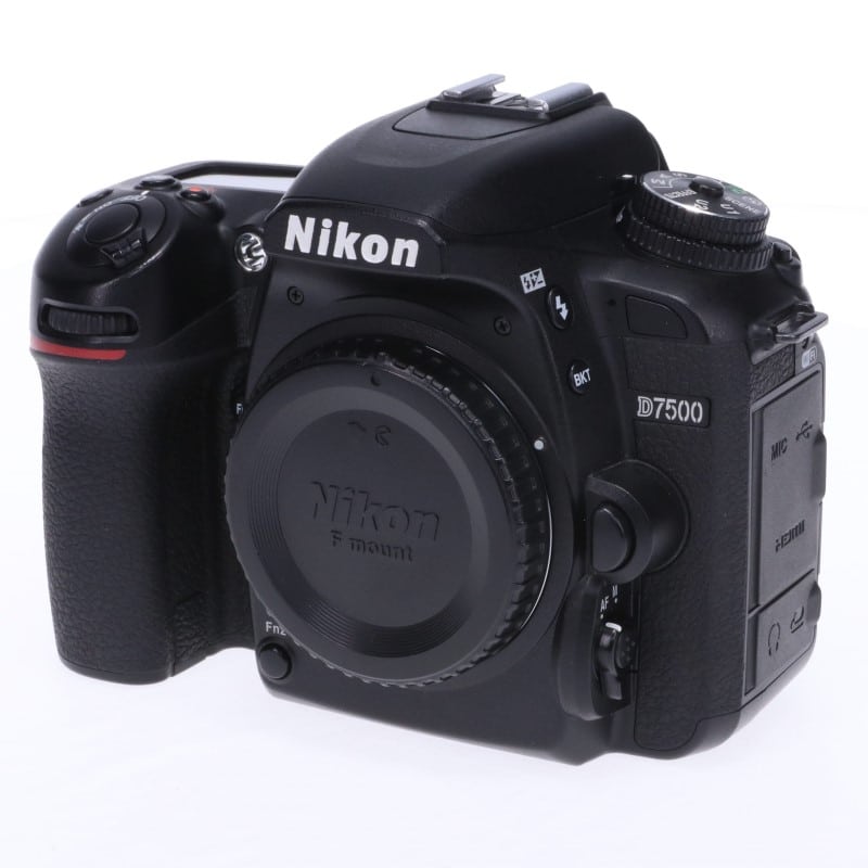 D7500 ボディ