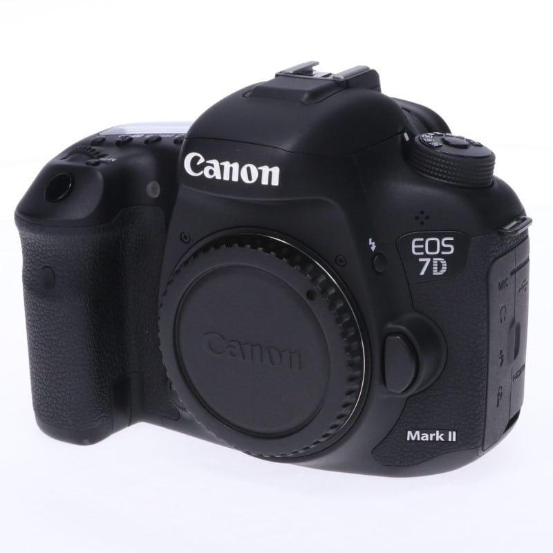 EOS 7D Mark II ボディー