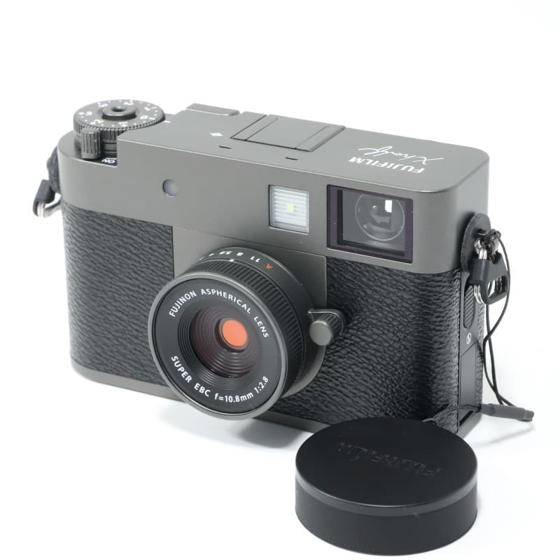 X half (FUJIFILM X-HF1) チャコールシルバー