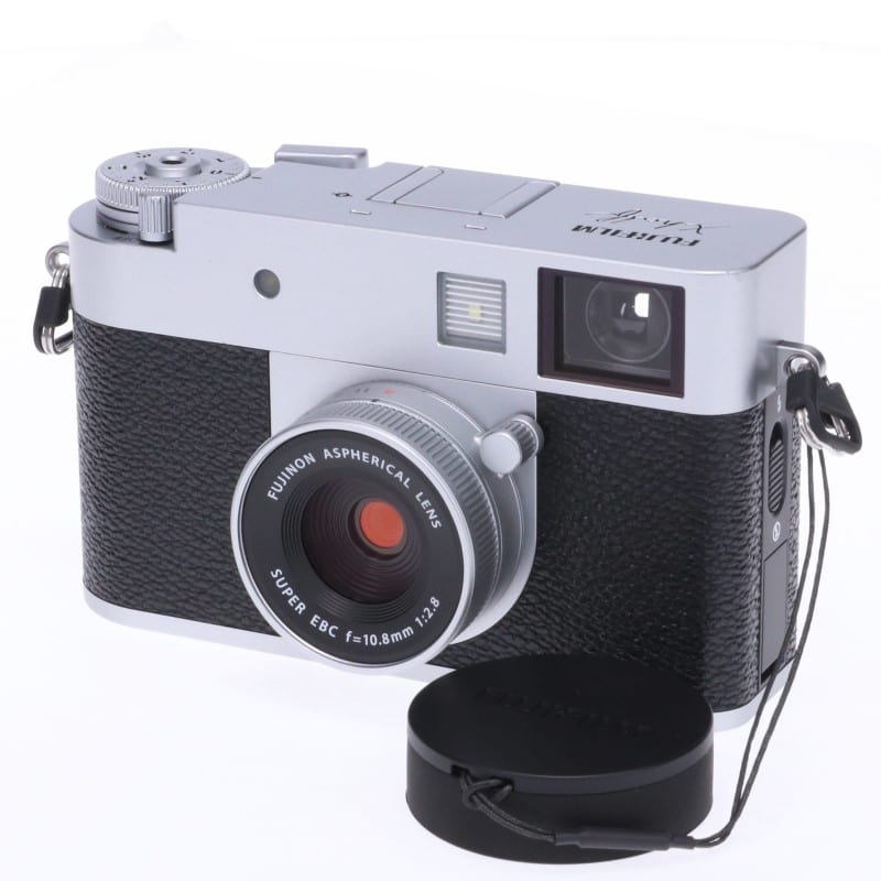 X half (FUJIFILM X-HF1) シルバー