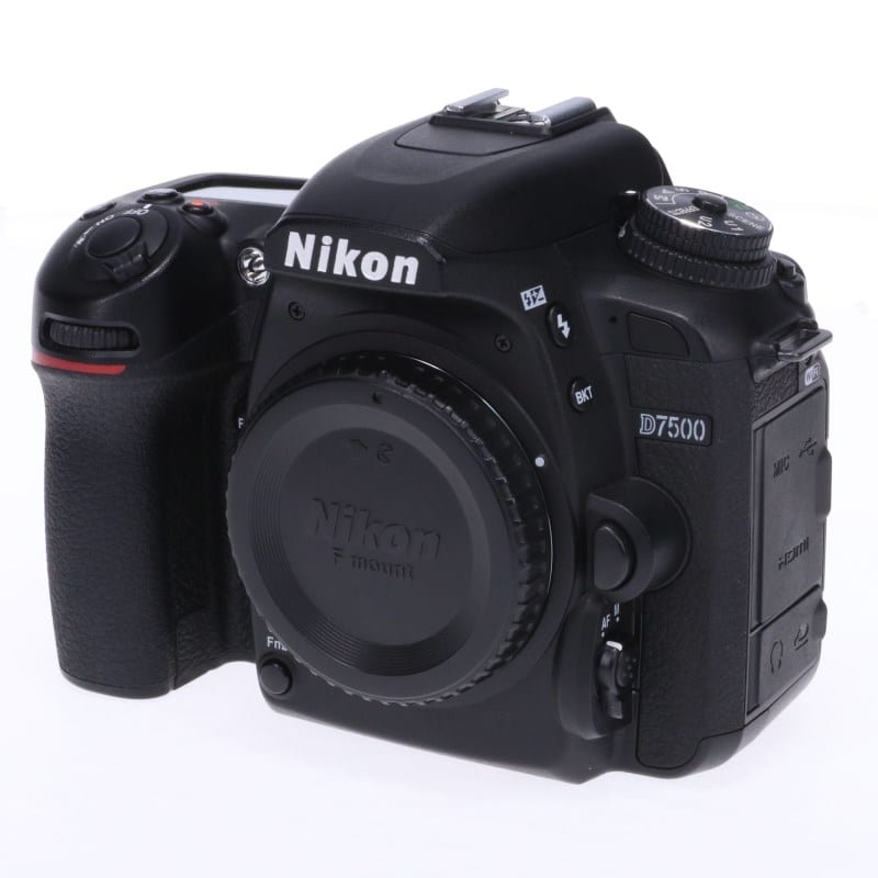 D7500 ボディ