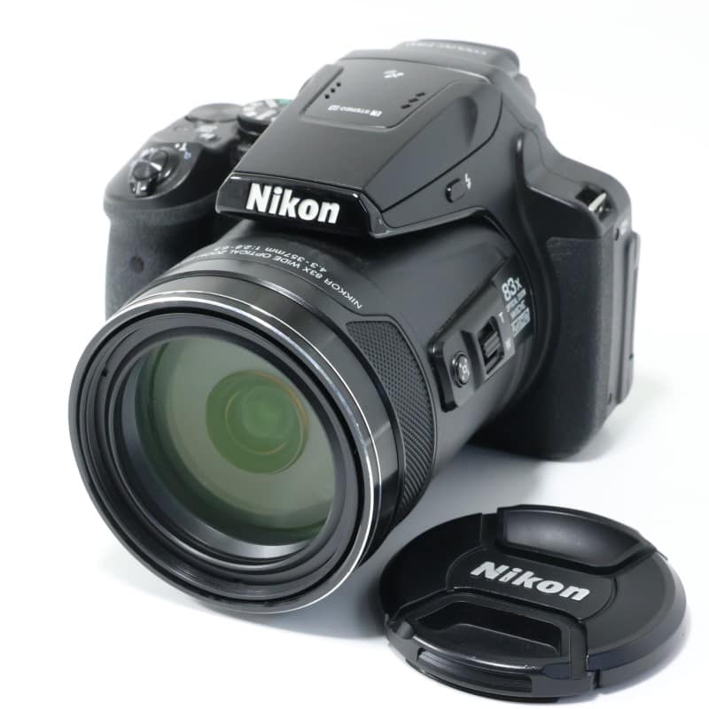 COOLPIX P900