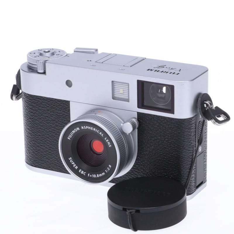 X half (FUJIFILM X-HF1) シルバー