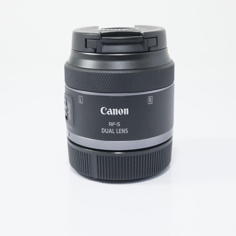 RF-S7.8mm F4 STM DUAL