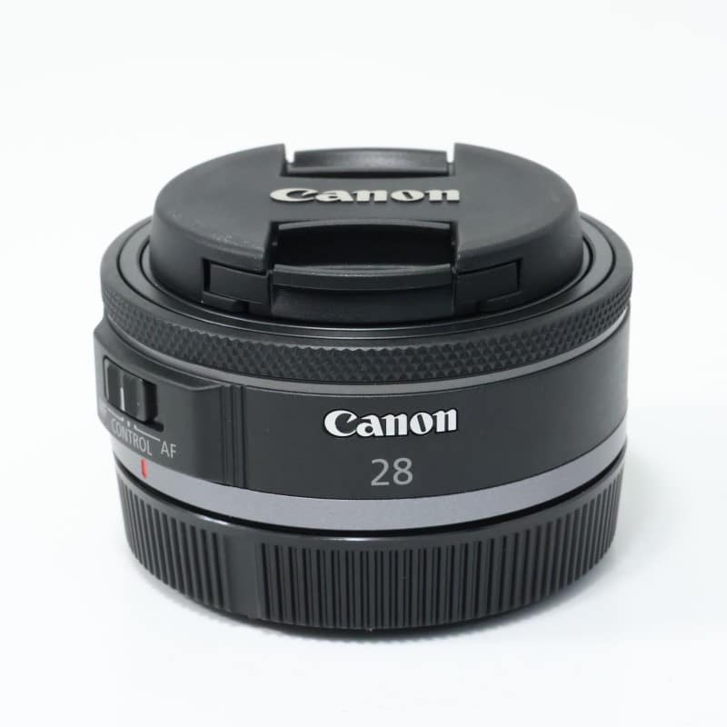 RF28mm F2.8 STM