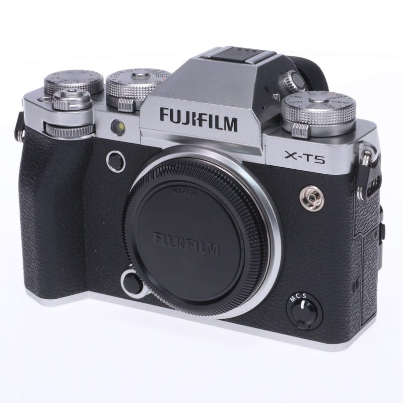 保証期間内シャッター回数4900 FUJIFILM X-T5 ボディ シルバー 富士フイルム FUJIFILM X-T5 ボディ シルバー AB-ランク 中古｜フジヤ