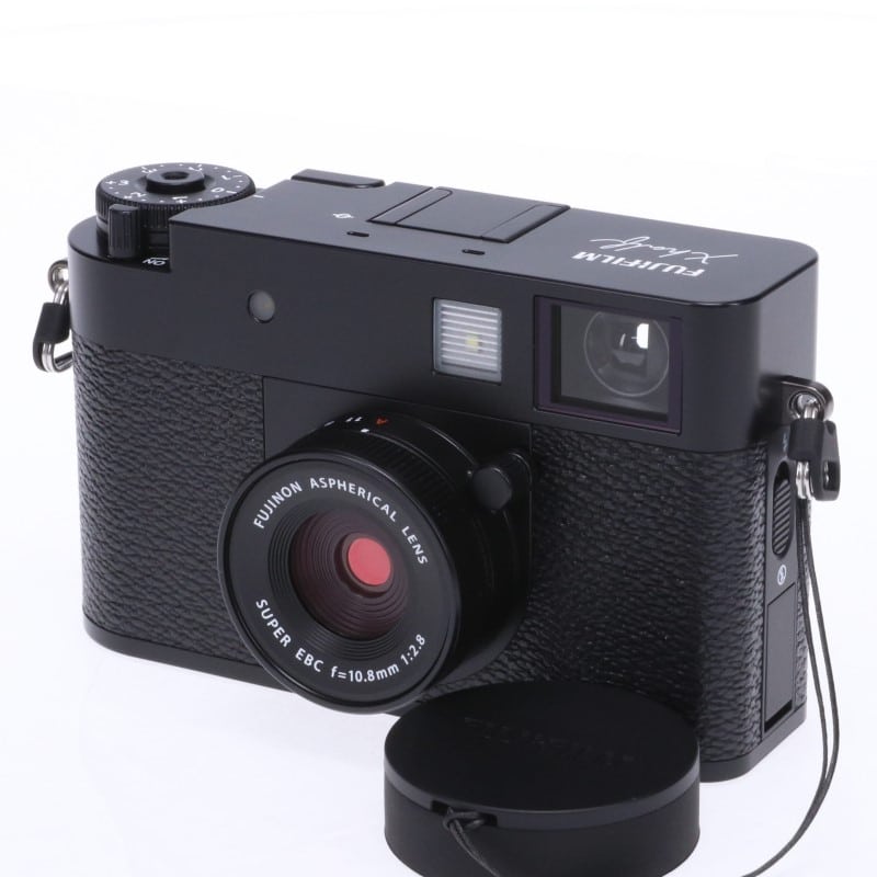 X half (FUJIFILM X-HF1) ブラック