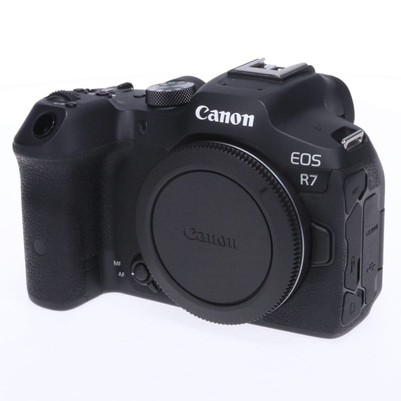 EOS R7 ボディー