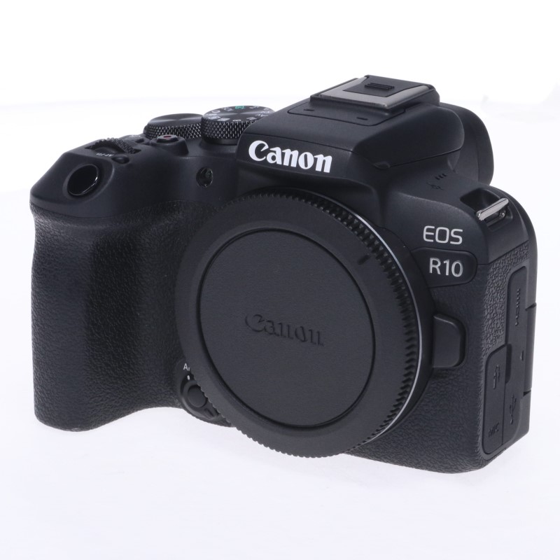 EOS R10