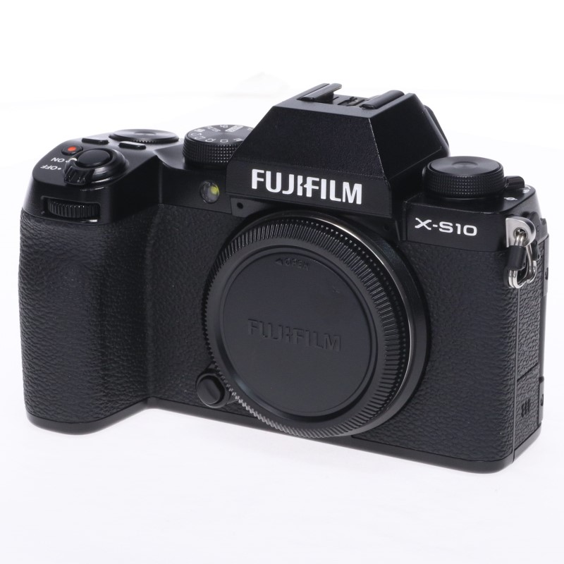 FUJIFILM X-S10