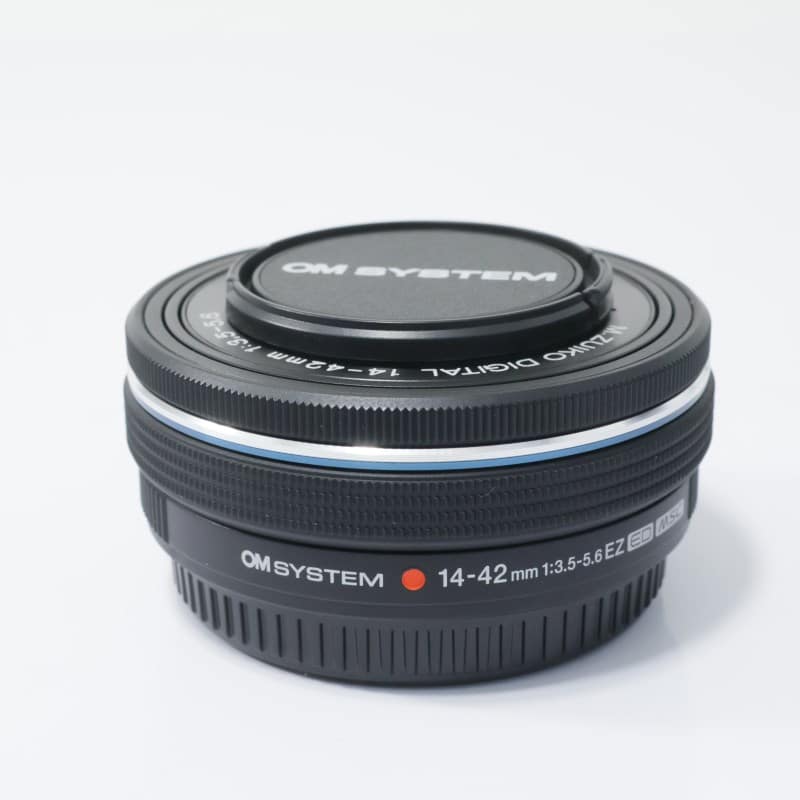 OM SYSTEM M.ZUIKO DIGITAL ED 14-42mm F3.5-5.6 EZ ブラック