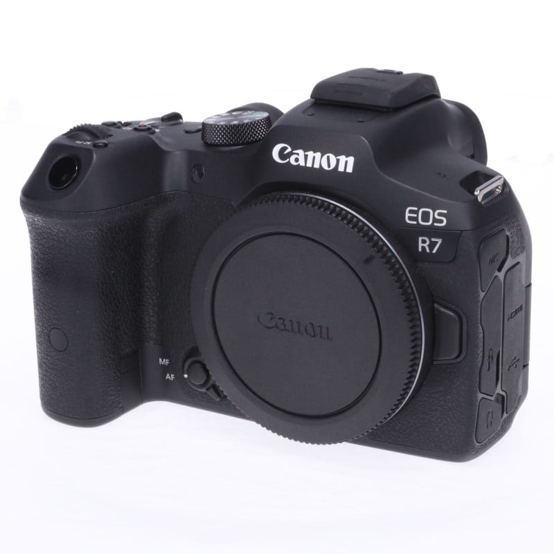 EOS R7 ボディー