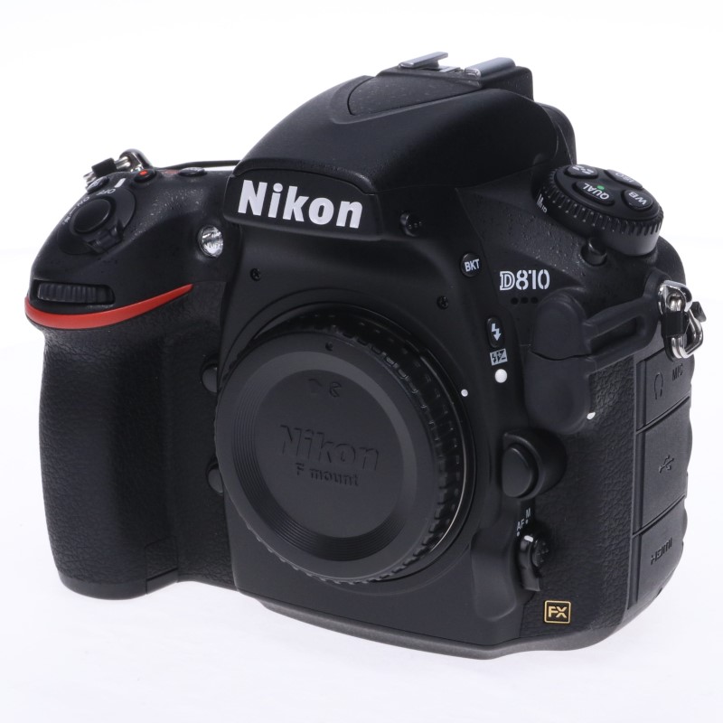 D810