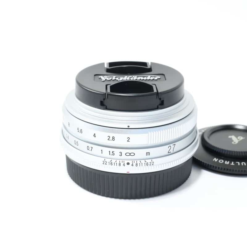 ✨美品✨ULTRON 27mm F2 Xマウント シルバー ★保証書あり★ 美品 コシナ フォクトレンダー ULTRON 27mm F2 X-mount コシナ