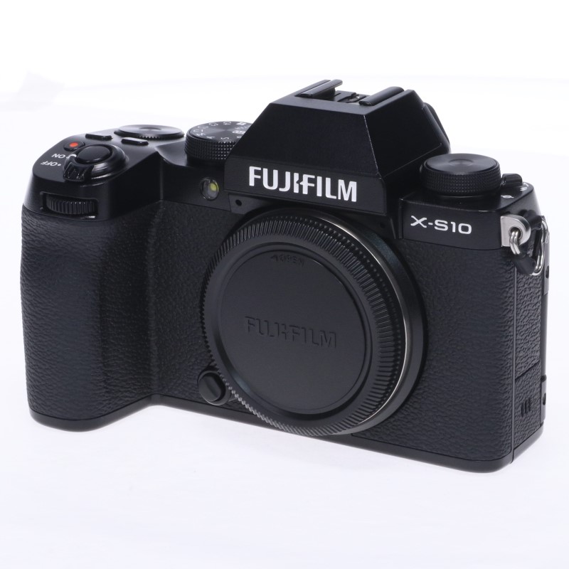 FUJIFILM X-S10