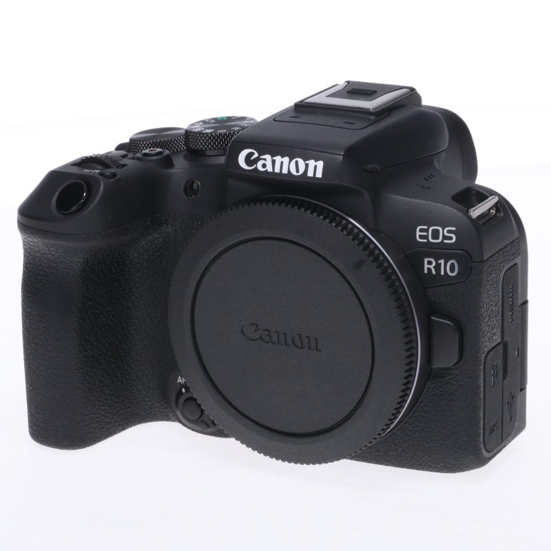 EOS R10
