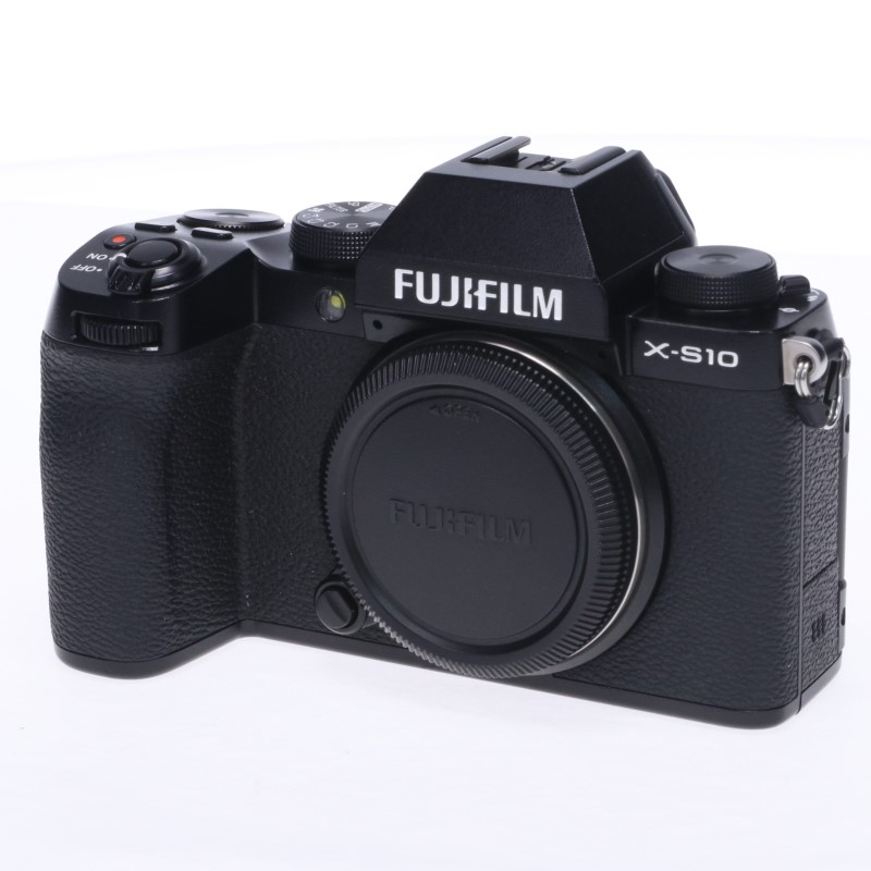 FUJIFILM X-S10