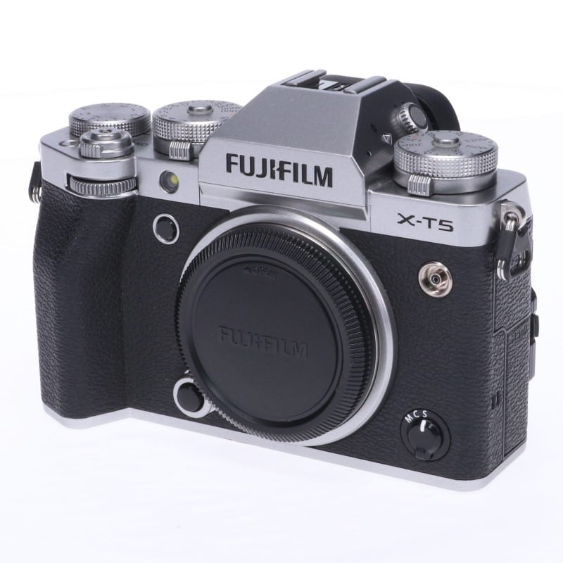 【良品】FUJIFILM X-T5 ボディ (シルバー) シルバーの写真機、FUJIFILM X-T5がやって来た。｜記憶カメラ