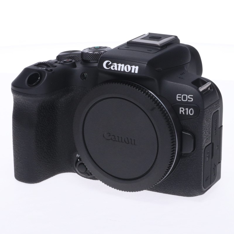 EOS R10