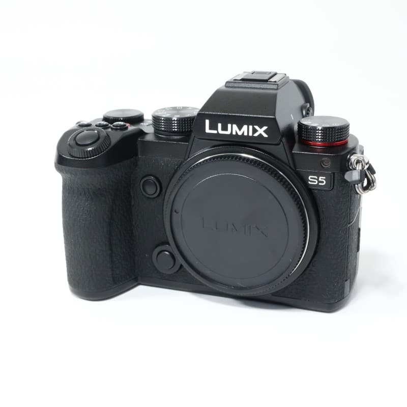 Panasonic LUMIX DC-S5 ボディのみ Panasonic DC-S5-K デジタル一眼カメラ LUMIX S5(ボディのみ