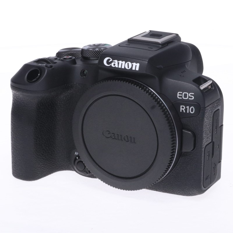 EOS R10