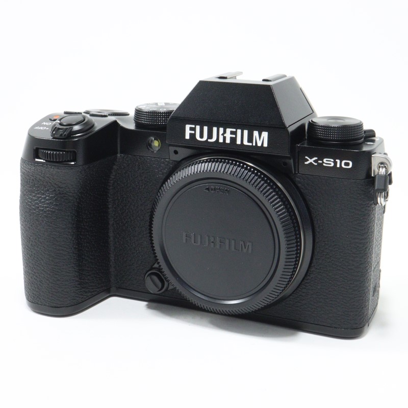 FUJIFILM X-S10