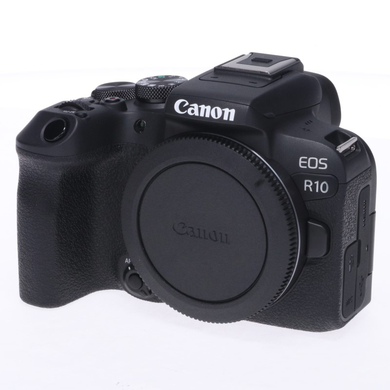 EOS R10