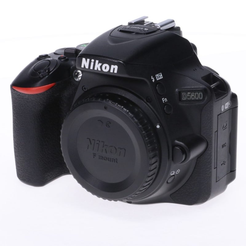 D5600