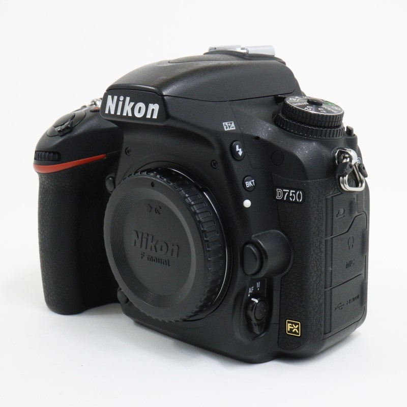 D750