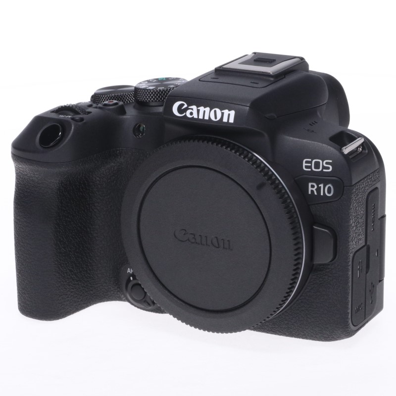 EOS R10