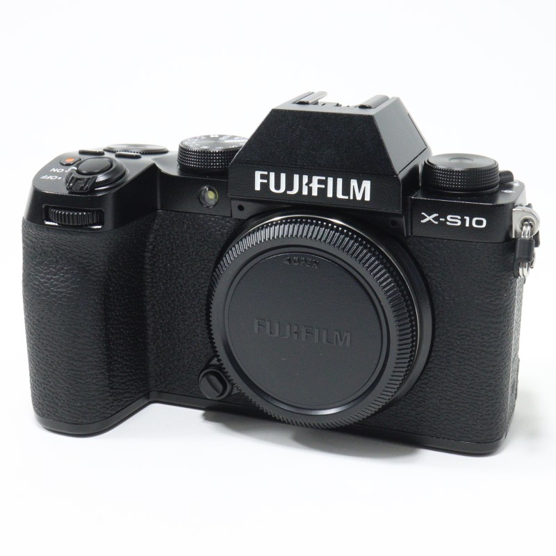 FUJIFILM X-S10