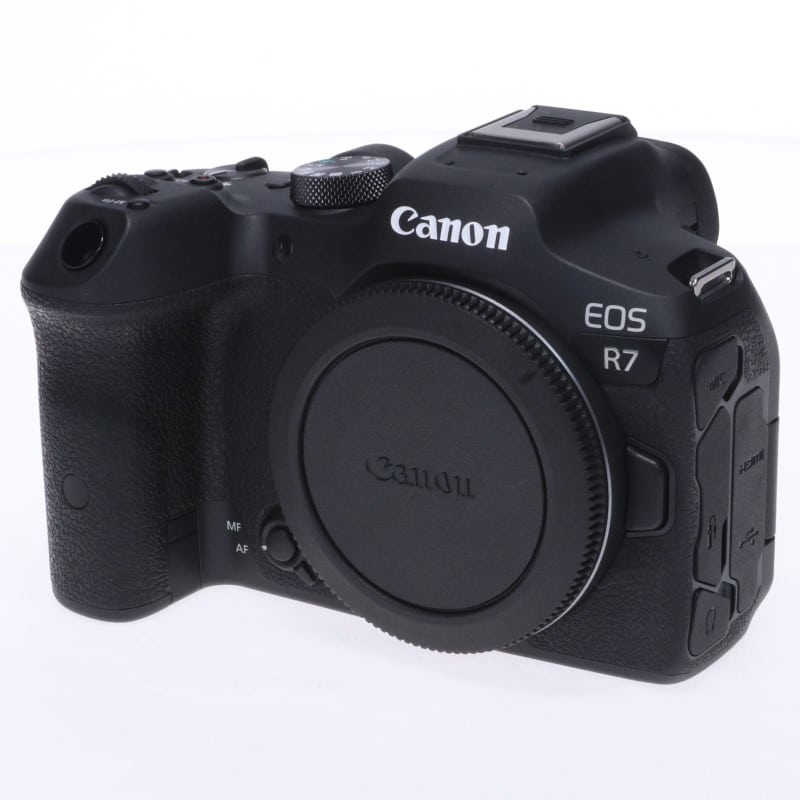 EOS R7 ボディー