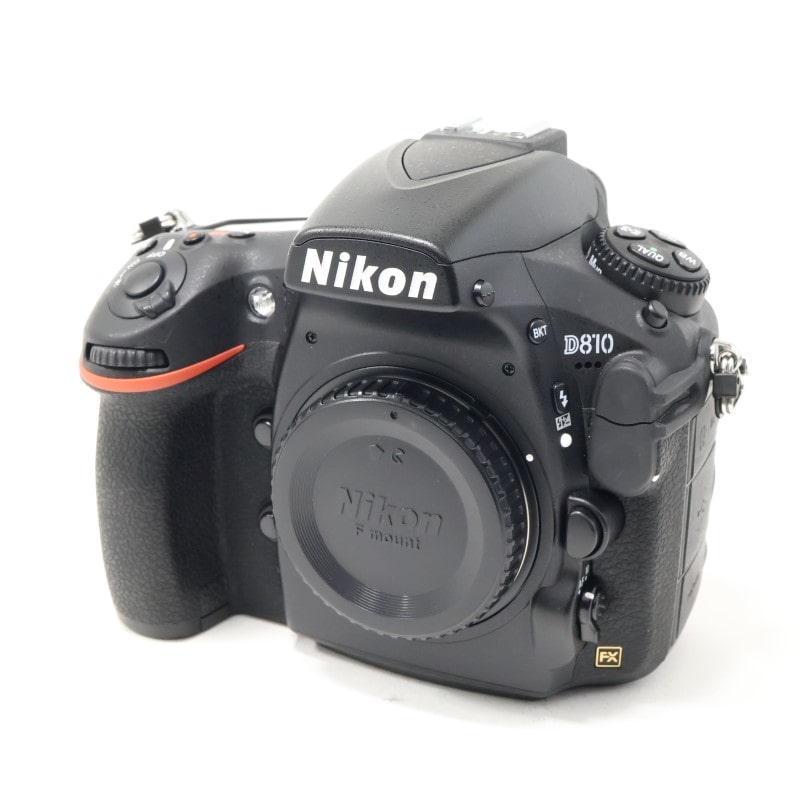 D810