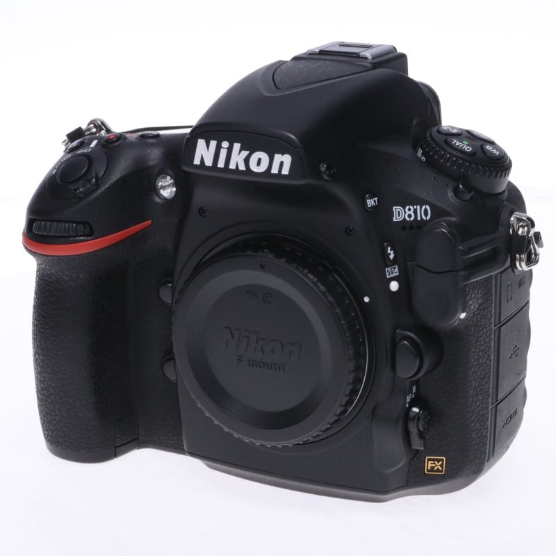 D810