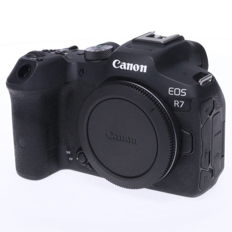 EOS R7 ボディー