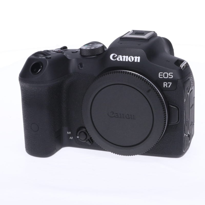 EOS R7 ボディー