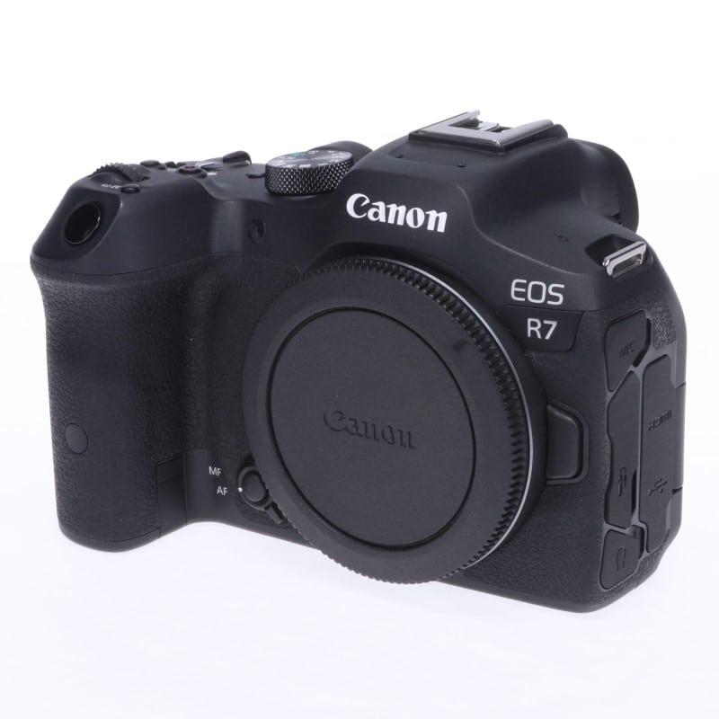 EOS R7 ボディー