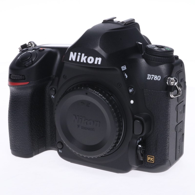 D780