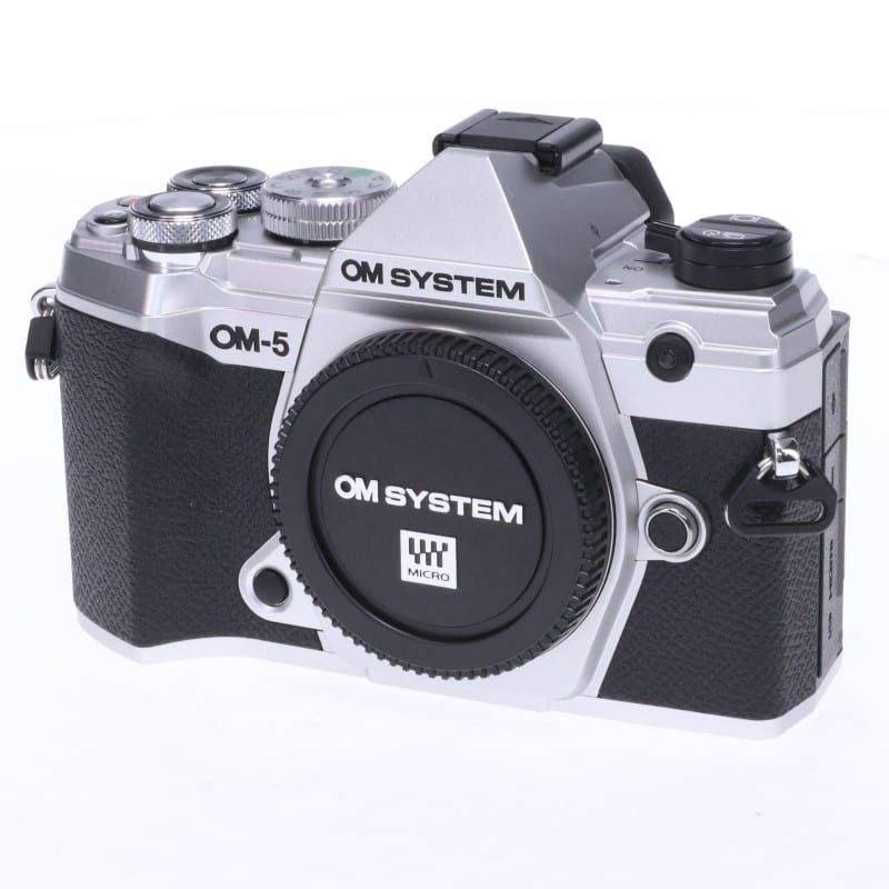 OM SYSTEM OM-5 ボディー シルバー