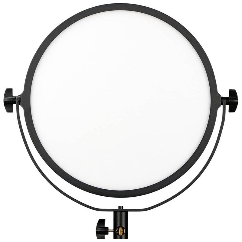 Nuada R3II LED Light