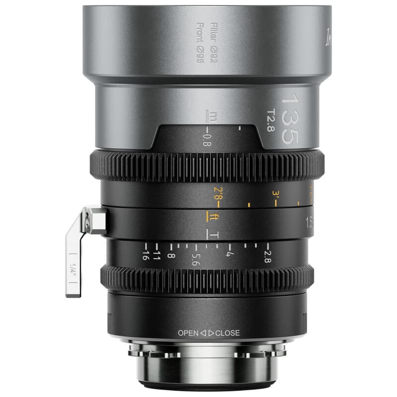IronStar 135mm フルフレーム アナモルフィックレンズ T2.8 1.5x PL/ナチュラル(EFアダプター付) IRON-135-N-JP(2026年6月22日発売予定)