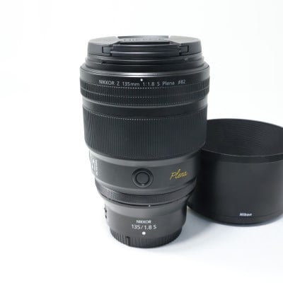 NIKKOR Z 135mm f/1.8 S Plena