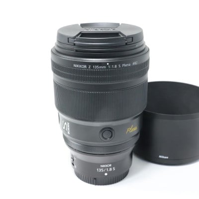 NIKKOR Z 135mm f/1.8 S Plena