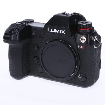LUMIX S1R ボディ DC-S1R-K