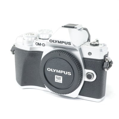 OM-D E-M10 Mark III ボディー シルバー