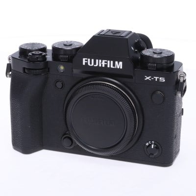 FUJIFILM X-T5 ボディ ブラック