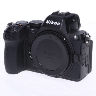 Z5II ボディ